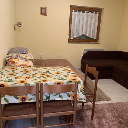 Apartments Vanja Яхорина Екстер'єр фото