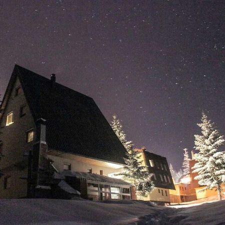 Apartments Vanja Яхорина Екстер'єр фото
